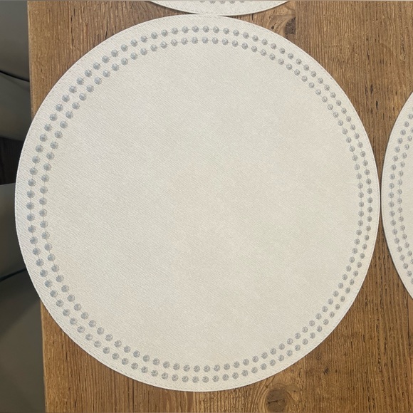 10 Bodrum Placemats White Bluebell Round pearl like embroidered dots Pearl Mats